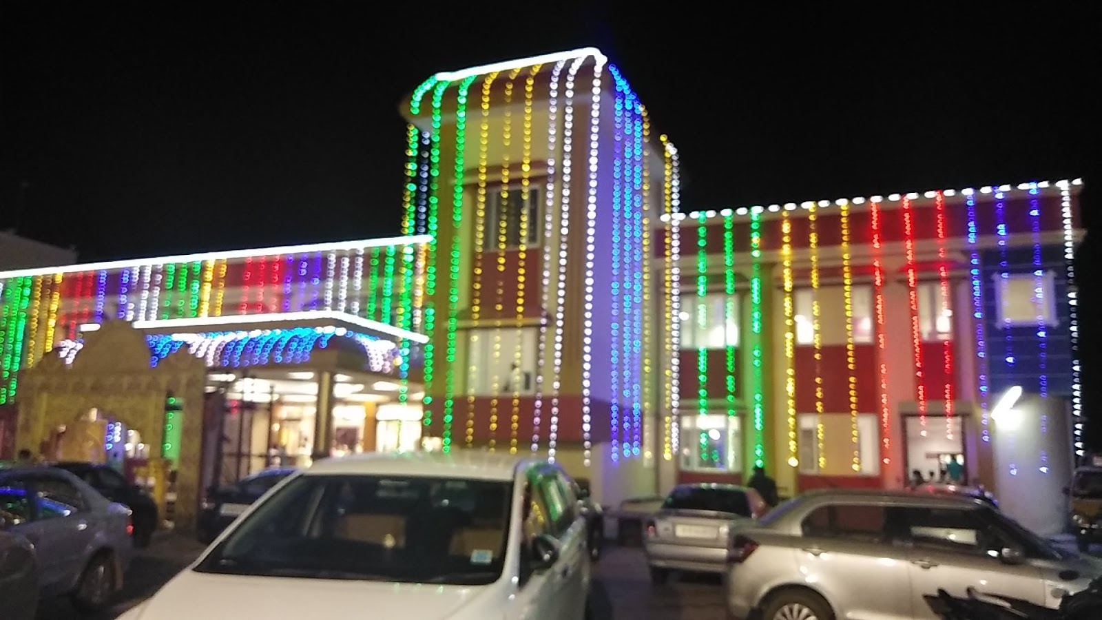 SR Mahal