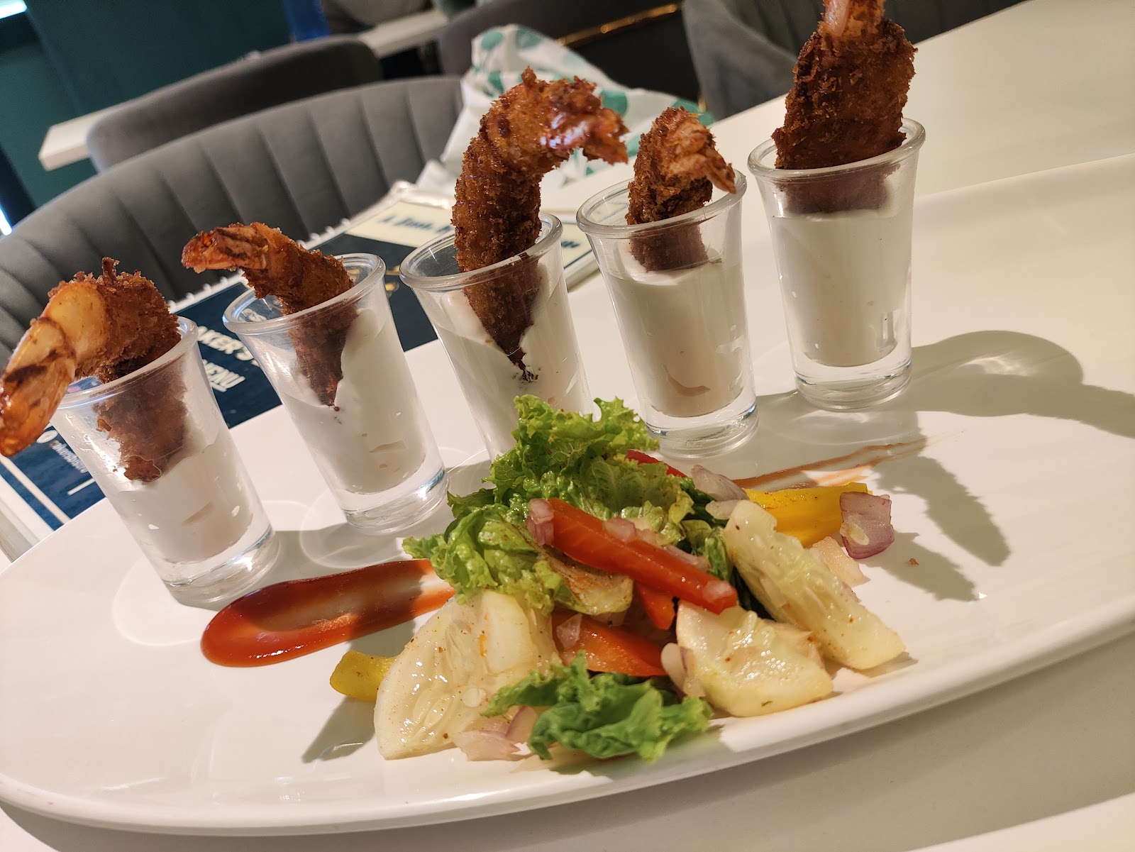 Caker’s BISTRO